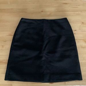 Uniqlo black wool mini skirt size 2